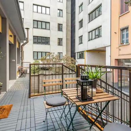 I Host Apartment - Polesine 2 มิลาน ภายนอก รูปภาพ