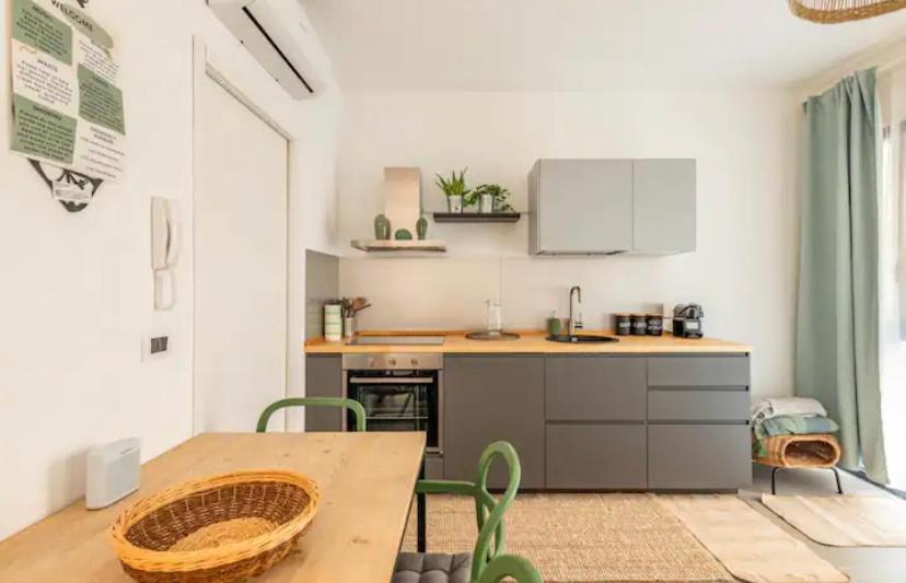 I Host Apartment - Polesine 2 มิลาน ภายนอก รูปภาพ